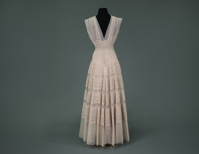Image of Pale pink net and lace dress, 1940
